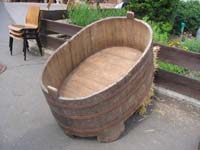 IMG_3716woodbathtub